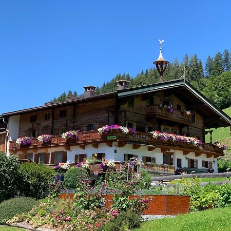 Ferienwohnung Reitstall Henntalhof Kitzbühel Exterior foto